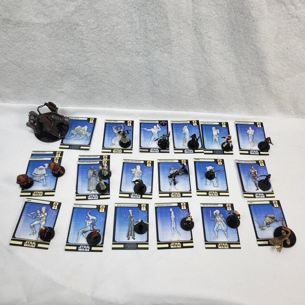 Star Wars Miniatures Lot 20 Figures w Cards Mixed Junk Golem Fringe Alien WOTC